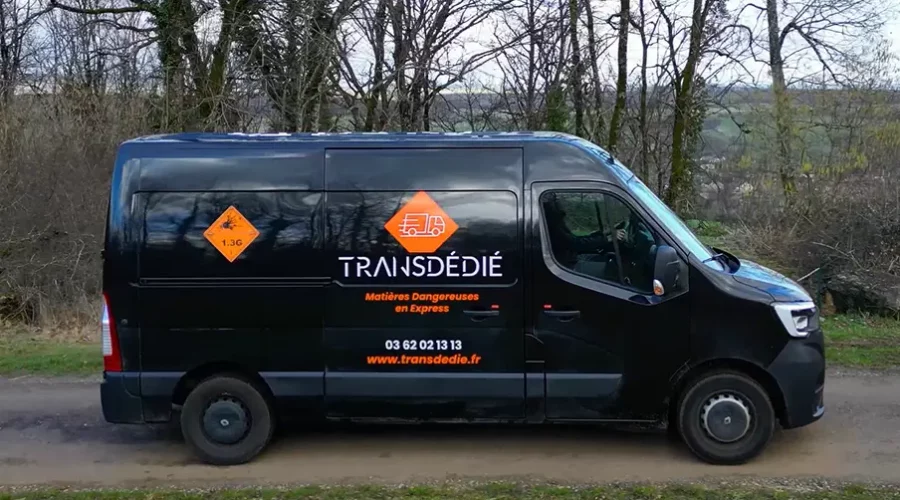 Camion transport feu d'artifice