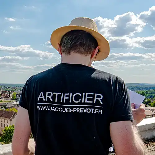 Prevot tire votre feu